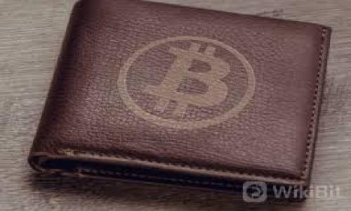 : 区块链分红游戏的全面解析与发展前景

区块链, 分红游戏, 去中心化, 投资回报, 数字货币/guanjianci

### 区块链分红游戏的定义与起源

随着区块链技术的发展，越来越多的新兴概念逐渐进入公众视野，其中之一便是“区块链分红游戏”。简单来说，区块链分红游戏是一种基于区块链技术的游戏，玩家在参与游戏的过程中，不仅能享受到游戏的乐趣，还能够通过游戏的收入系统获得分红。这种模式吸引了大量的游戏爱好者和投资者，因其具有去中心化、透明公正等特点。

分红游戏的萌芽可以追溯到传统的投资概念，但结合区块链技术之后，分红游戏的性质发生了根本性的变化。在传统的分红模式中，投资者通常需要通过中心化的平台来获得收益，而在区块链分红游戏中，所有的交易和收入分配都是通过智能合约进行的，从而保证了透明性和安全性。

### 区块链分红游戏的运作机制

区块链分红游戏如何运作呢？其核心机制在于通过智能合约来管理游戏的收益和分红。这些智能合约是不可更改和不可篡改的，确保了游戏中的每位玩家都能按照约定的规则获得分红。

在参与区块链分红游戏时，玩家需要首先购买游戏中的代币或数字资产。这些代币不仅是游戏中交易的媒介，也是决定玩家分红比例的关键因素。一般来说，玩家在游戏中投入的资金越多，获得的分红比例也就越高。

当游戏进行时，平台会产生一定的收入，通常来自于玩家的交易手续费或购买物品的费用。这些收入会按照预先设定的比例，通过智能合约自动分配给所有玩家，从而实现真实的分红。

### 区块链分红游戏的优势

区块链分红游戏之所以受到赞誉，主要是因为它具有以下几个显著优势：

1. **去中心化**: 区块链技术能够确保游戏不受特定机构的管理，每个玩家都可以拥有和控制自己的资产，这种去中心化的特性让玩家感到更有安全感和信任。

2. **透明性**: 由于所有的游戏交易和分红机制都是通过区块链记录的，所有参与者都可以随时查看相关信息，避免了传统游戏中可能存在的黑箱操作。

3. **安全性**: 区块链技术具有高度的安全性，除非私钥被泄露，否则用户的资产很难被盗取，增强了用户在游戏中的信任感。

4. **收益分享**: 玩家可以在享受游戏乐趣的同时，依据自身的投入获得收益，通过合理的策略和投资，收入将随之增加。

5. **全球化**: 区块链没有国界限制，任何人只要有网络连接，就可以参与到这个游戏中，极大地拓展了用户基础。

### 区块链分红游戏的应用案例

目前，市场上已经出现了一些比较成功的区块链分红游戏，其中一些较为知名的包括“Axie Infinity”、“Decentraland”和“Cryptokitties”。

“Axie Infinity”是一款以宠物为主题的游戏，玩家可以培养和战斗各种类型的宠物。在游戏中，玩家不仅可以通过战斗获得奖励，还可以通过繁殖和交易宠物获取分红。

“Decentraland”是一款虚拟现实平台，玩家可以购买、开发和出售虚拟土地。在这个平台上，玩家可以参与各类活动，赚取代币，并通过出售虚拟房产来获得收益。

“Cryptokitties”是区块链上一个非常受欢迎的游戏，玩家可以购买、繁殖和收集虚拟猫咪。在这款游戏中，稀有的猫咪能够以高价转手，从中获得可观的收益。

### 潜在问题及详细分析

#### 问题一: 区块链分红游戏是否合法？

问题一: 区块链分红游戏是否合法？

关于区块链分红游戏的合法性，这是一个复杂而敏感的问题。在不同国家和地区，政府对区块链及加密货币的监管政策差异较大。一些国家对区块链技术和加密货币持欢迎态度，鼓励创新和发展，而有些国家则出于保护消费者和防范金融风险等原因，采取较为严格的监管政策。

比如，在某些国家，区块链分红游戏可能被视为一种金融产品或投资工具，相关的法律法规会对游戏的运营进行约束。在这类国家，开发区块链分红游戏的公司需要遵循特定的法律法规，保证其运营的合法性。

此外，很多区块链分红游戏在设计之初就考虑到了合规性，在游戏机制上进行了一定程度的自我规制。例如，限制玩家的收益范围、提供透明的收入模型等，这些措施可以在一定程度上降低法律风险。

然而，玩家在参与区块链分红游戏之前，仍然需要对本地法律法规进行了解。建议玩家在参与之前，可以咨询法律专业人士，确认该游戏在所在国的合法性，以免投入不必要的风险。

#### 问题二: 如何选择优质的区块链分红游戏？

问题二: 如何选择优质的区块链分红游戏？

在众多的区块链分红游戏中，如何选择一个优质的游戏成为投资者和玩家们关注的焦点。以下是几个比较重要的考虑因素：

1. **团队背景**: 了解游戏开发团队的背景非常重要。一个经验丰富且有良好声誉的团队更有可能推出成功的游戏。有必要查阅团队的历史记录、之前的成功案例，以及团队成员的专业技能。

2. **产品设计**: 优质的区块链分红游戏通常具有独特而创新的设计，能够吸引玩家长期参与。游戏的玩法、图形、互动性等方面都需要进行考察，确保这些设计能够带来良好的用户体验。

3. **社区活跃度**: 一个活跃的社区能够为游戏带来持续的生命力。查看游戏的社区活动、论坛活跃度，以及在社交媒体上的讨论情况，都是了解游戏受欢迎程度的重要指标。

4. **收益模型**: 确保游戏的收益模型是可持续的，透明的，以及合理的。玩家应该能够理解如何获得收益，以及各类收入来源的可行性。

5. **安全性和技术支持**: 评估游戏的安全性是非常必要的。检查其是否接受过第三方的安全审计，以及是否有及时的技术支持和更新机制。

通过以上方式，玩家和投资者可以更为精准地选择出适合自己的区块链分红游戏。

#### 问题三: 区块链分红游戏的风险有哪些？

问题三: 区块链分红游戏的风险有哪些？

虽然区块链分红游戏有许多优势，但不可否认的是，它们也蕴含着一定的风险。以下是一些可能面临的主要风险：

1. **市场风险**: 区块链分红游戏的收益与市场行情密切相关。在市场低迷或波动较大的情况下，游戏的收益可能会受影响，玩家可能面临资产贬值的风险。

2. **技术风险**: 区块链技术虽然安全性较高，但并不是绝对安全的。任何软件都可能存在漏洞，如果游戏的智能合约存在问题，可能导致玩家资产损失。

3. **监管风险**: 如前所述，各国对区块链及加密货币的监管政策不同，政策变化可能会影响到游戏的合法性和玩家的投资安全。

4. **游戏运营风险**: 游戏开发团队如果资金链断裂或管理不善，可能会导致游戏的停运，这样玩家的资产可能会面临严重的风险。

5. **流动性风险**: 一些区块链分红游戏代币的流动性较差，可能会导致玩家在需要出售时无法取得合理的价格。

因此，参与区块链分红游戏的玩家和投资者需谨慎评估风险，并做好相应的风险管理策略。

#### 问题四: 如何提高在区块链分红游戏中的收益？

问题四: 如何提高在区块链分红游戏中的收益？

在区块链分红游戏中，玩家可以通过多种方式提高自己的收益。以下是一些有效的策略：

1. **精确投资**: 玩家在投资时，应该根据市场情况、游戏的潜力和自己的风险承受能力进行合理的投资决策。及时调整自己的投资组合，确保收益最大化。

2. **了解游戏机制**: 对于游戏的收入机制有深入了解，可以帮助玩家识别潜在的投资机会。不同的角色、道具、升级路径等都可能影响收益，合理安排资源可以提升收益。

3. **参与社区**: 加入游戏的社区，获取最新的市场信息和玩家策略，分享经验与技巧，有助于提高玩家的整体收益率。

4. **多元化投资**: 不要将所有的资金投入到一个游戏中，可以考虑同时参与多个区块链分红游戏，以分散风险并增加收益的机会。

5. **持续学习与适应**: 区块链技术和市场变化迅速，持续学习新的知识和技能，对竞争对手和市场动态保持敏感，可以帮助玩家在多变的环境中保持竞争力。

#### 问题五: 区块链分红游戏的未来趋势是什么？

问题五: 区块链分红游戏的未来趋势是什么？

随着区块链技术及其应用的不断发展，区块链分红游戏的未来充满了可能性。以下是一些可能的未来趋势：

1. **技术创新**: 随着技术的不断成熟，预计会有更多的创新机制出现，提升游戏的趣味性和收益模型。诸如人工智能及虚拟现实等技术的融合，也将为玩家带来全新的体验。

2. **合规化发展**: 随着区块链及加密货币政策的逐步完善，越来越多的项目会采取合规化的运营，增强用户的安全感，从而吸引更多用户参与。

3. **社区驱动**: 未来，区块链分红游戏可能会越来越依赖于社区的推动，玩家的意见与反馈将成为游戏发展方向的重要参考，增强游戏的可玩性。

4. **金融化趋势**: 区块链分红游戏有可能与金融工具、DeFi等领域进一步交叉，提供更为复杂的收益模式和投资策略。

5. **全球化趋势**: 随着区块链游戏的普及，全球用户将更为广泛，跨国界的玩家可能在游戏中寻求合作和竞争，促进不同文化之间的交流。

区块链分红游戏凭借其独特的优势正在不断发展，未来充满希望与挑战，投资者和玩家在参与时应保持理智，关注市场动向，把握机遇。